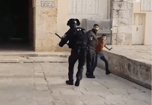 Israel Police Injure Palestinian Protesters and Journalists on the Temple Mount