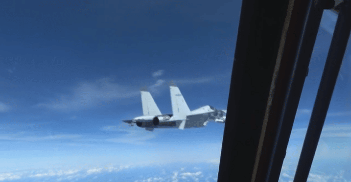 US Warplane Reports Unsafe Encounter with Chinese Jet