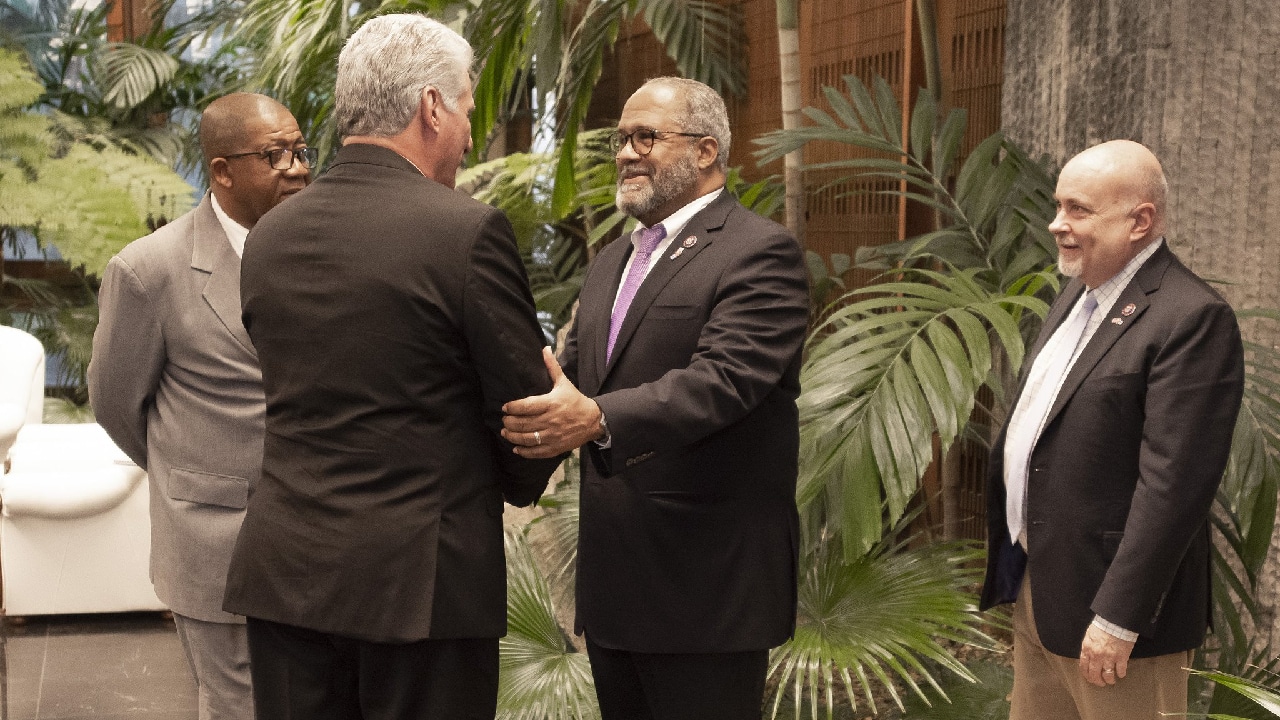 Three Democratic Lawmakers Make Diplomatic Visit to Cuba