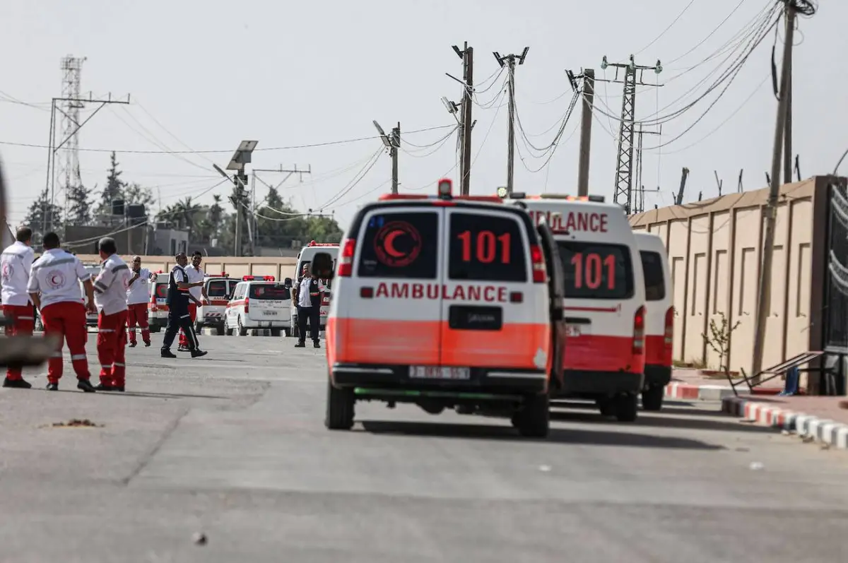 IDF Fires on Ambulance in Gaza and Arrests Medical Staff